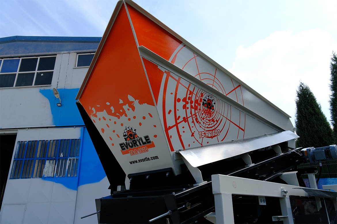TS-R 1600 Trommel Screen